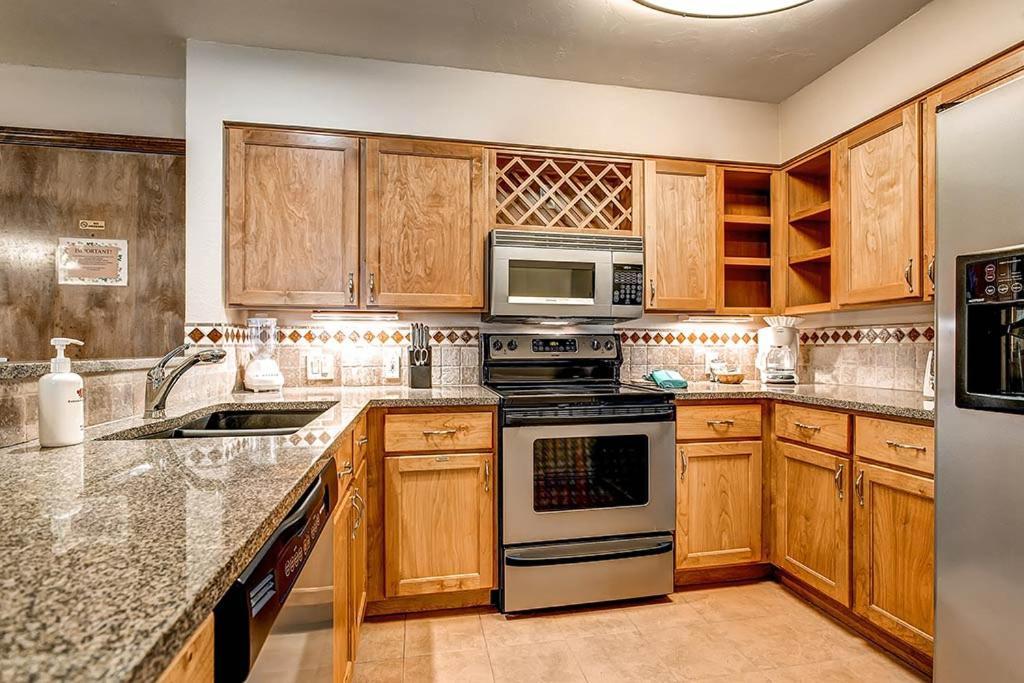 Falcon Point Avon Ngoại thất bức ảnh