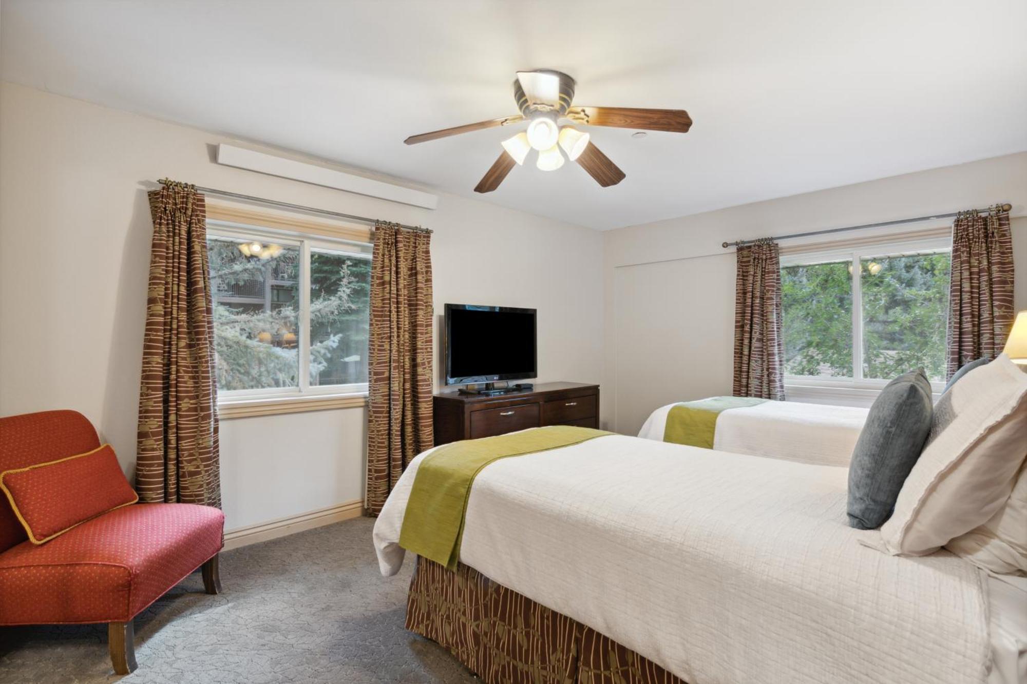 Falcon Point Avon Ngoại thất bức ảnh