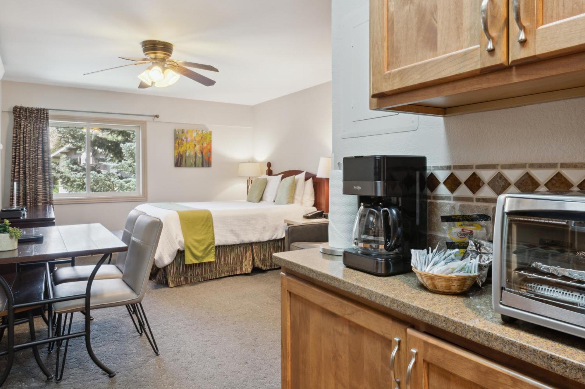 Falcon Point Avon Ngoại thất bức ảnh